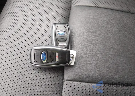 2023 Subaru Ascent Limited 7-Passenger z USA, uszkodzony, nr VIN 4S4WMAUD9P3411645